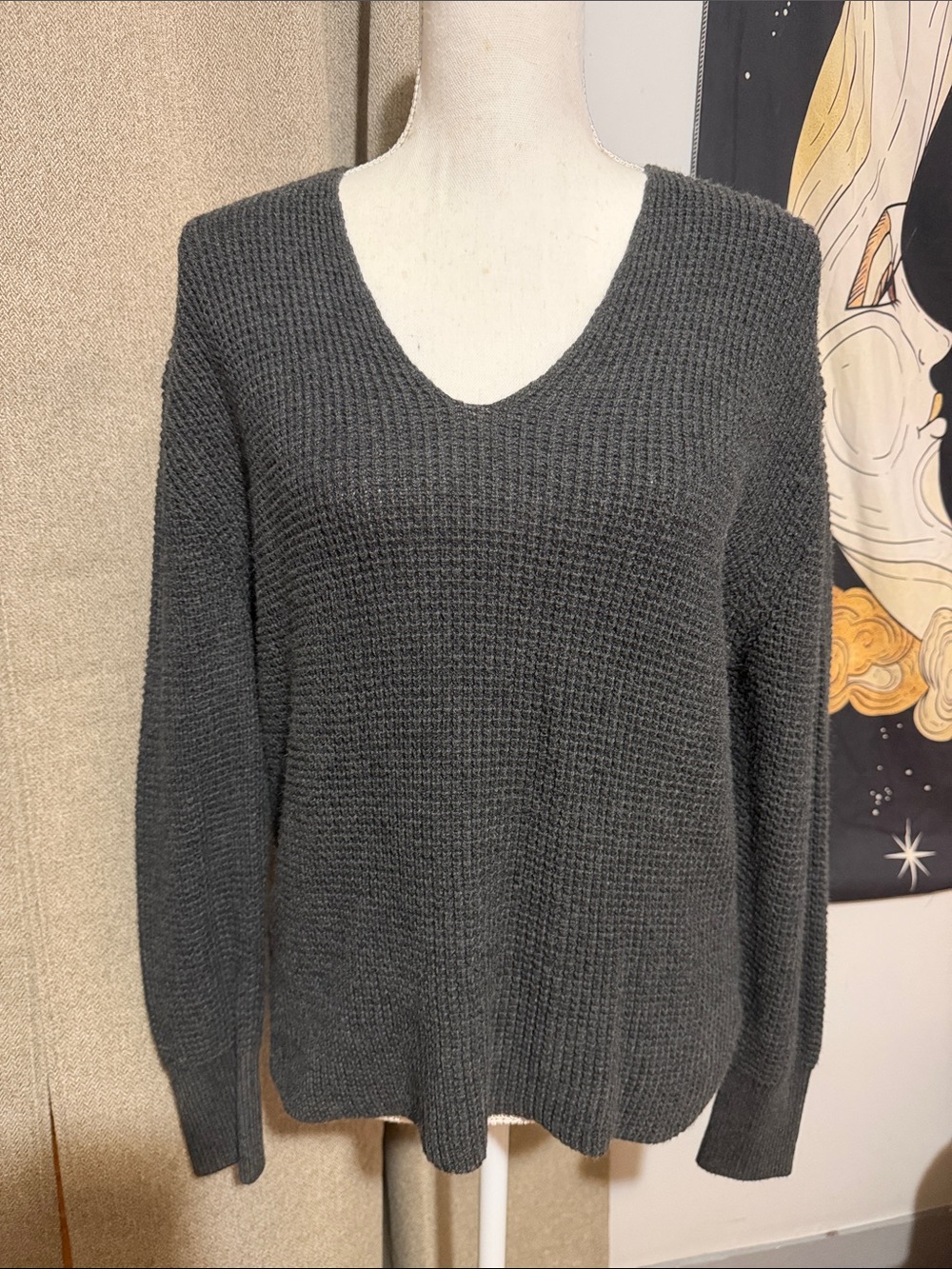 Express Charcoal Gray V-Neck Waffle Knit Sweater